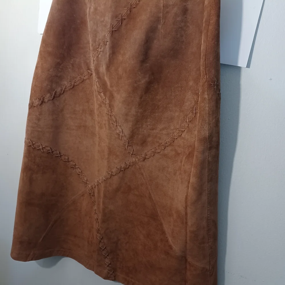 Vintage Faded Glory Brown Suede Midi Skirt With X Design Zip-Up Closure Side 12 - Picture 8 of 11